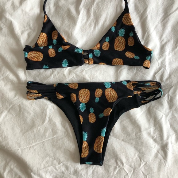 Pineapple Bikini *never worn* - Picture 1 of 8